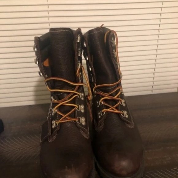 40 below Timberlands main image 3